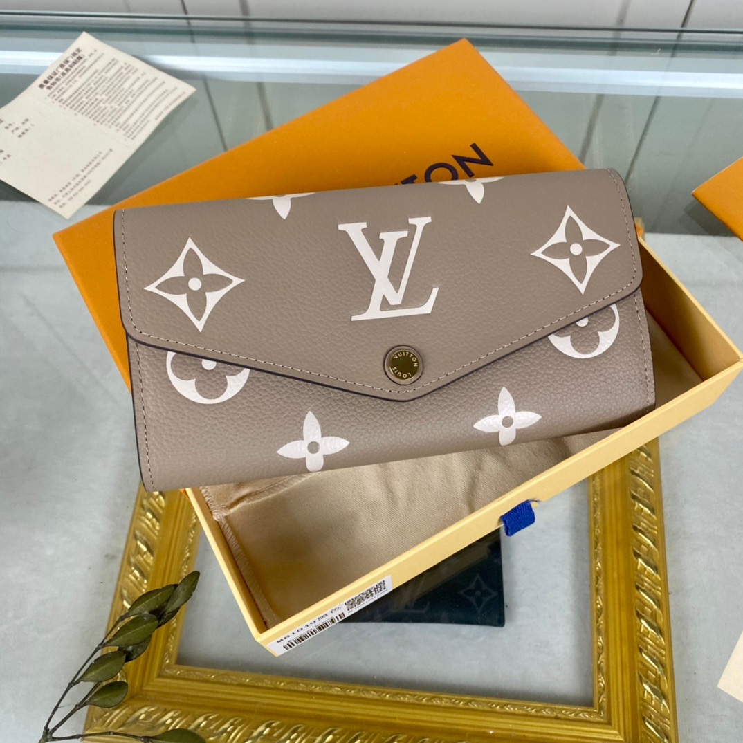 LOUIV Wallet M81049