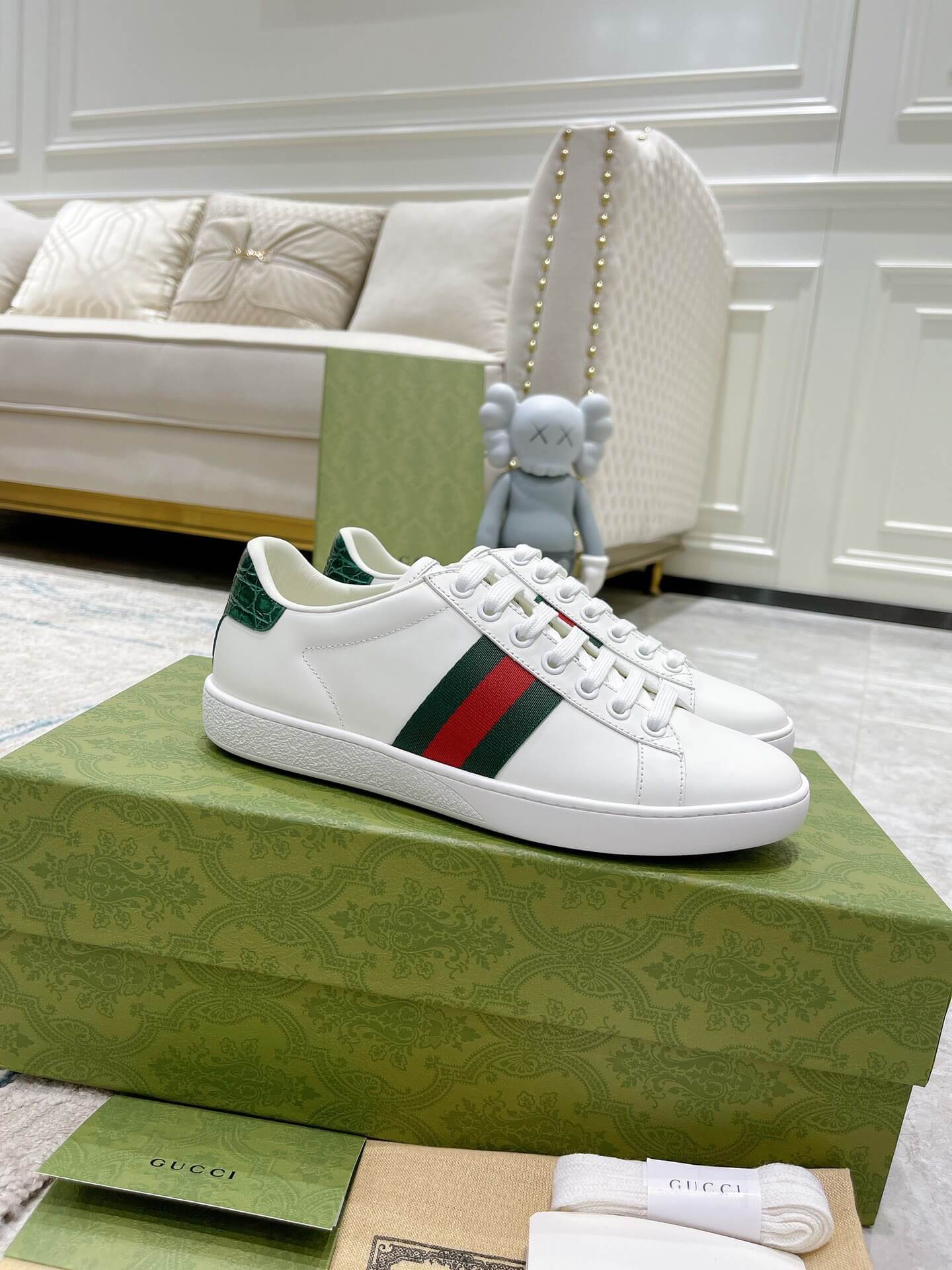 GG Sneakers
