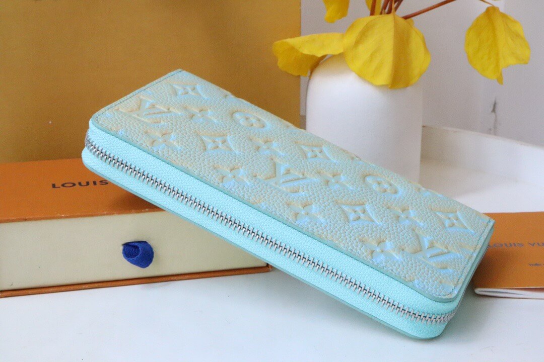 LOUIV Zippy Wallets M81299