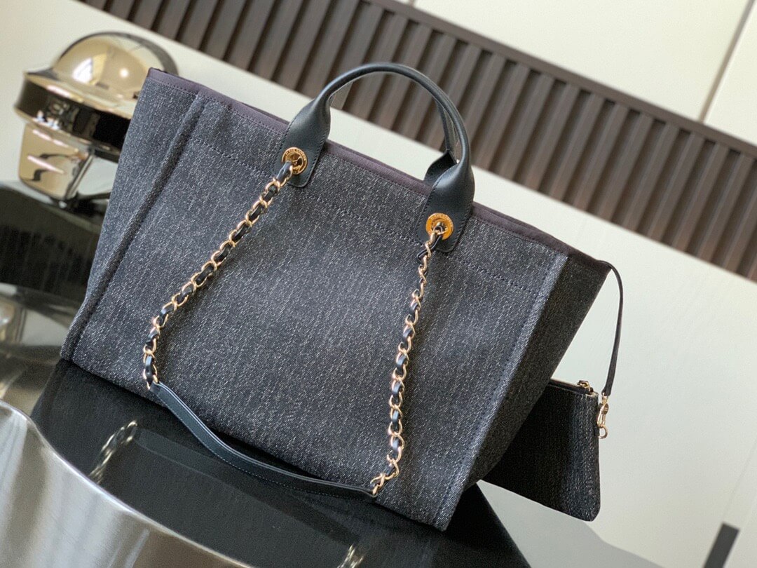 CC Medium Tote