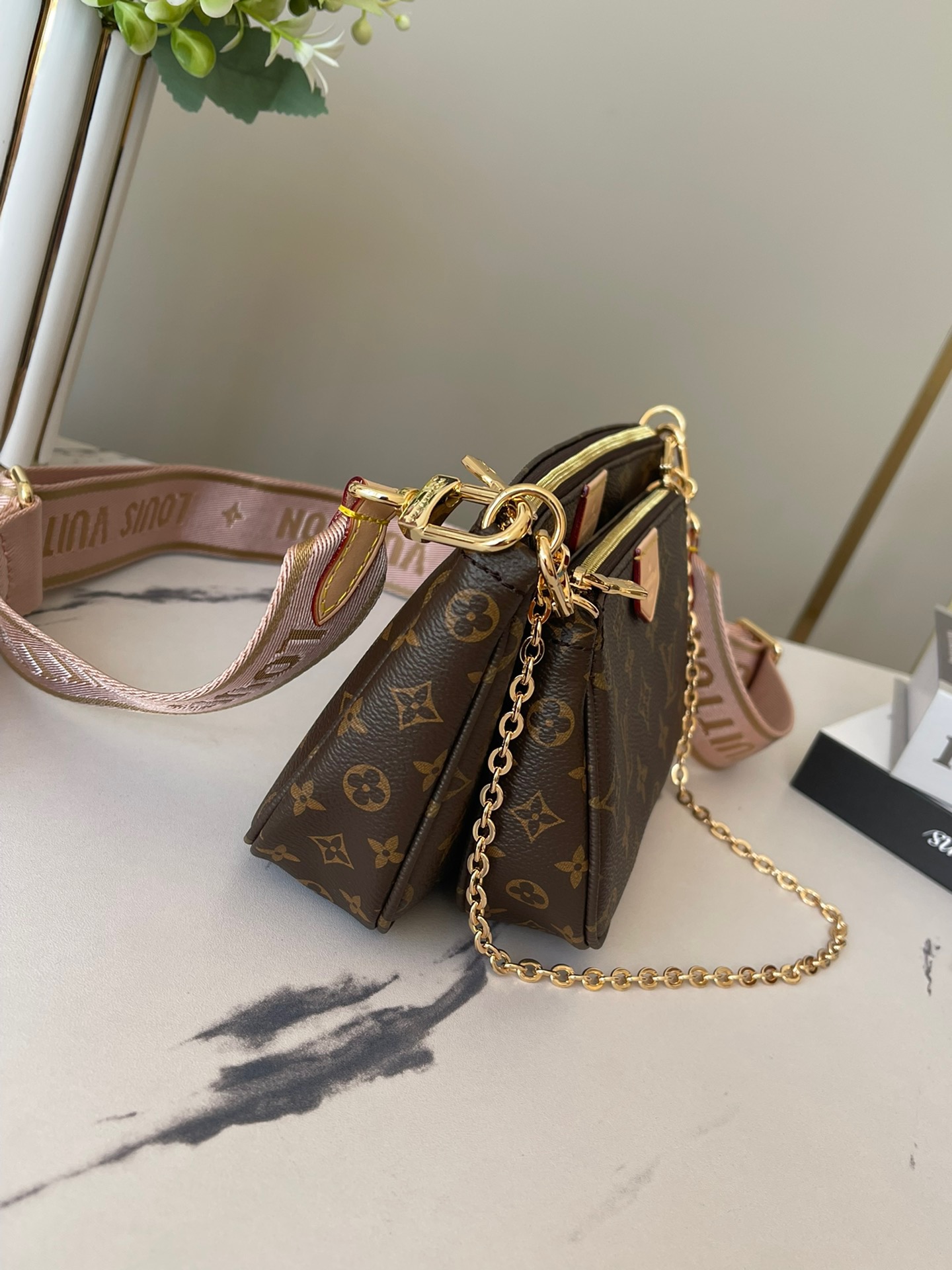 LOUIV M44813 Multi Pochette