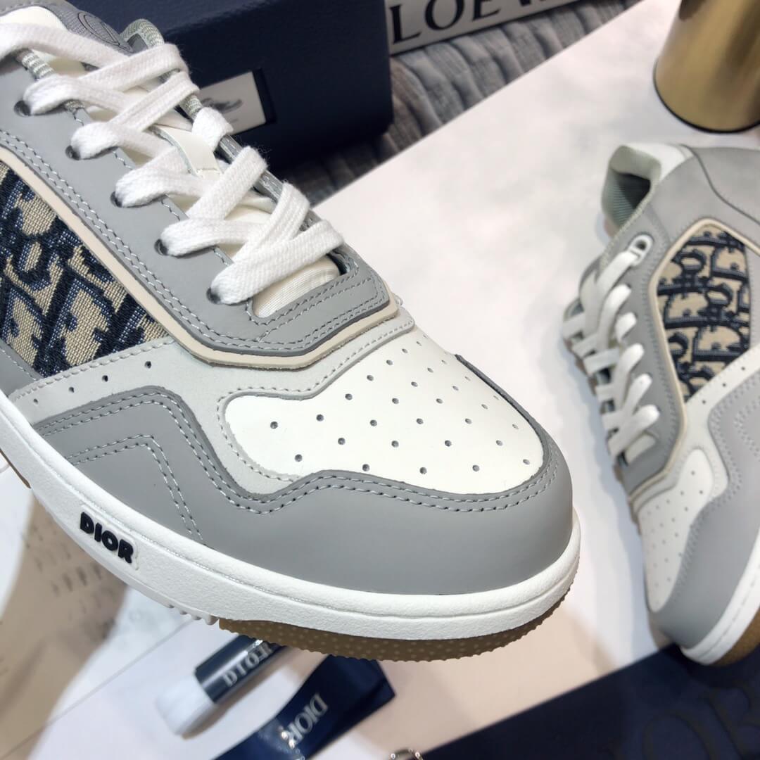 CD Sneakers