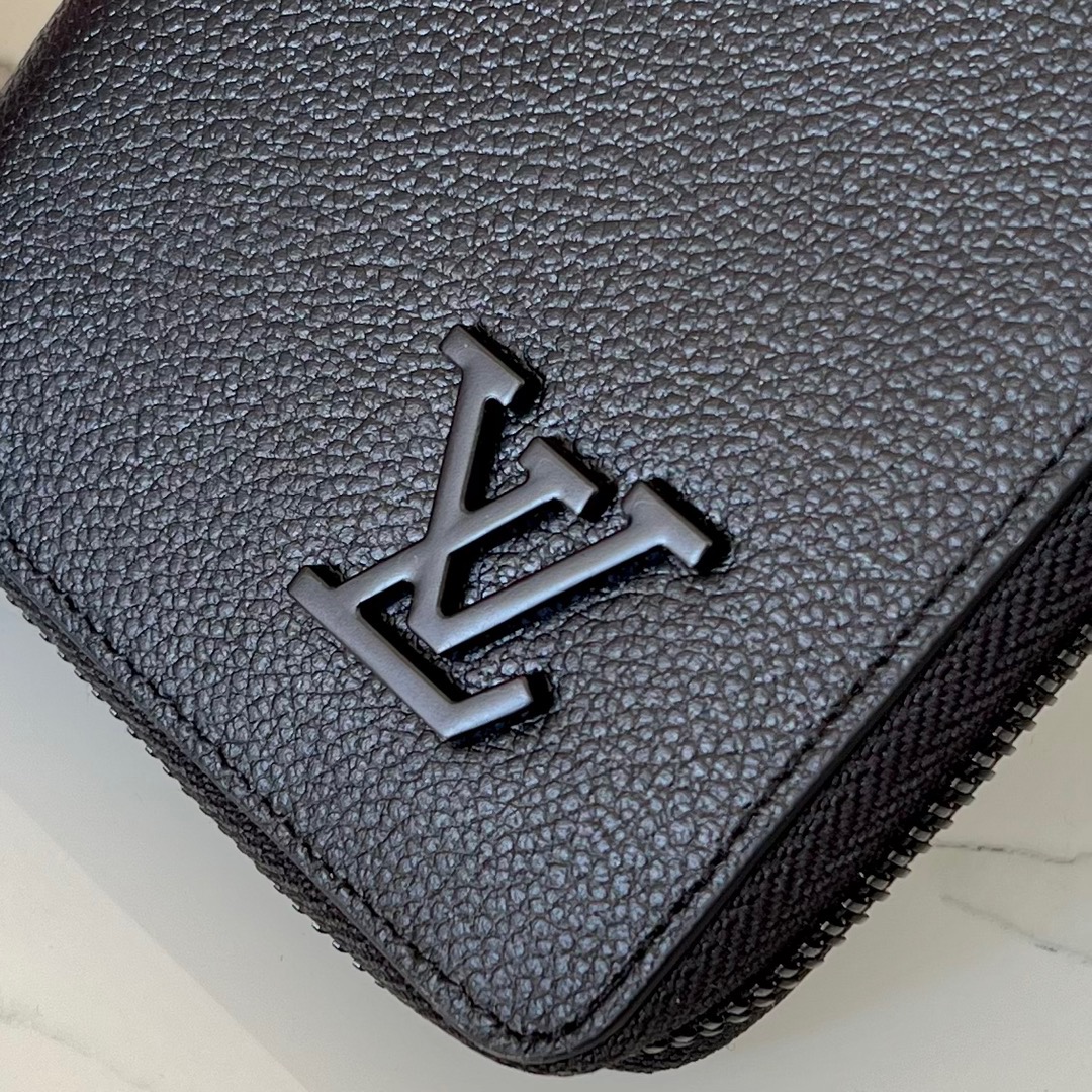 LOUIV Wallet M69979