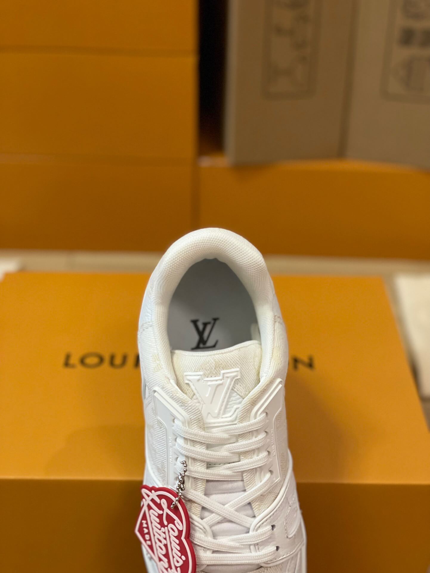 LOUIV Sneakers