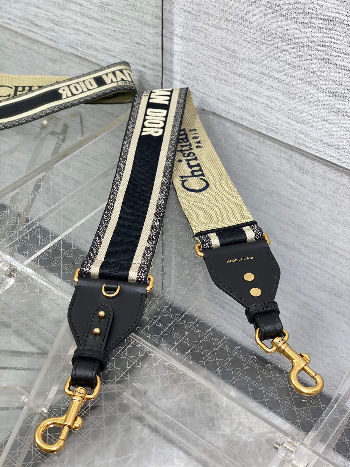 CD Strap