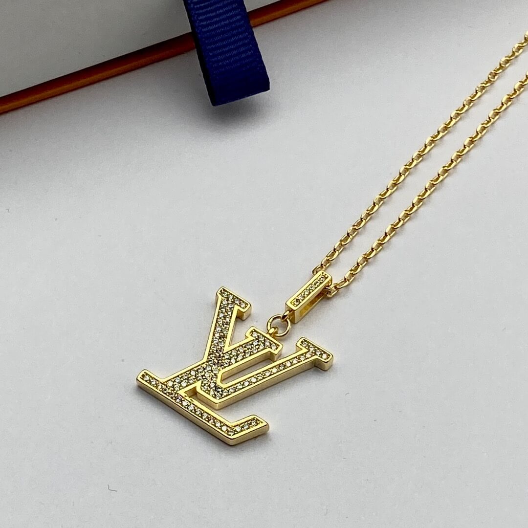 LOUIV Necklace