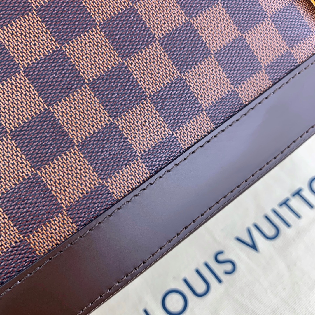 LOUIV Alma Damier