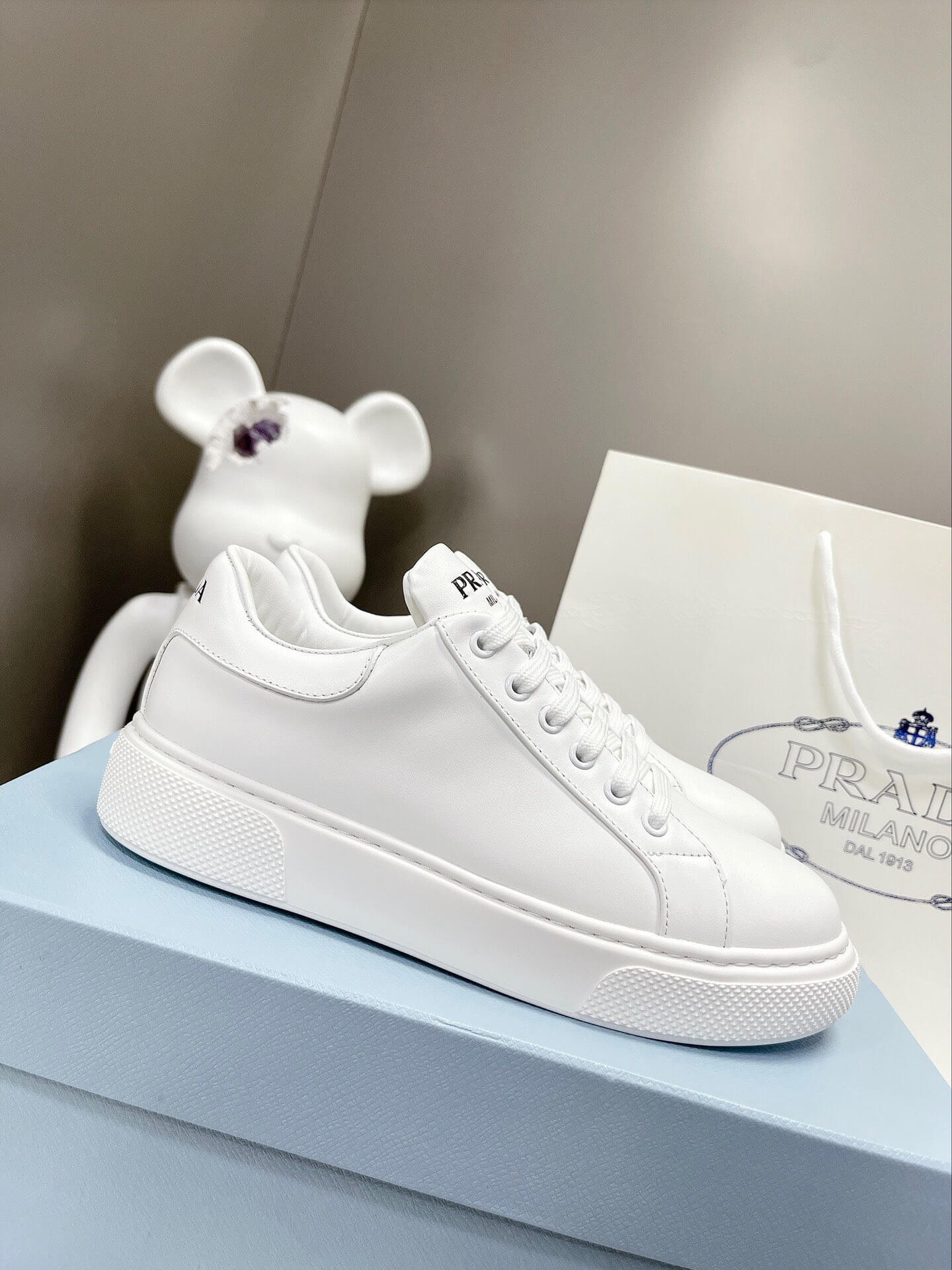PR Sneakers