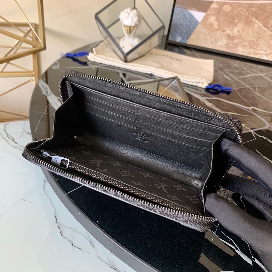 LOUIV Zippy Wallet