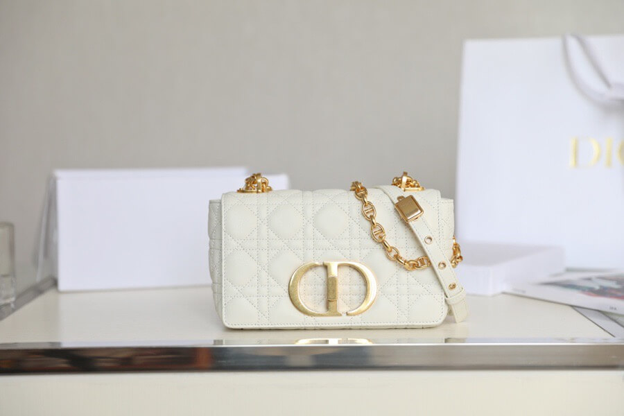 CD Caro Small