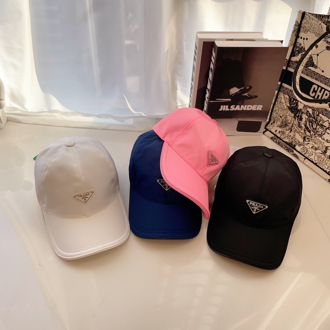 Caps