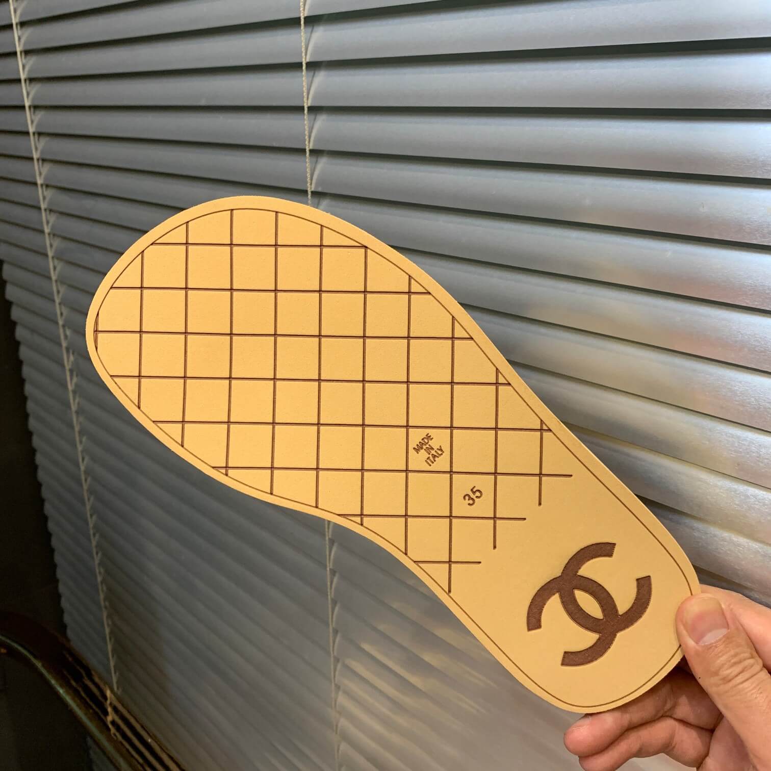 CC Thongs