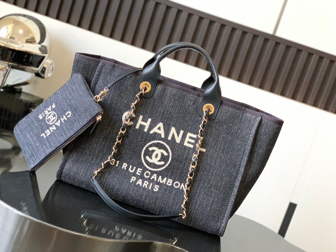 CC Medium Tote