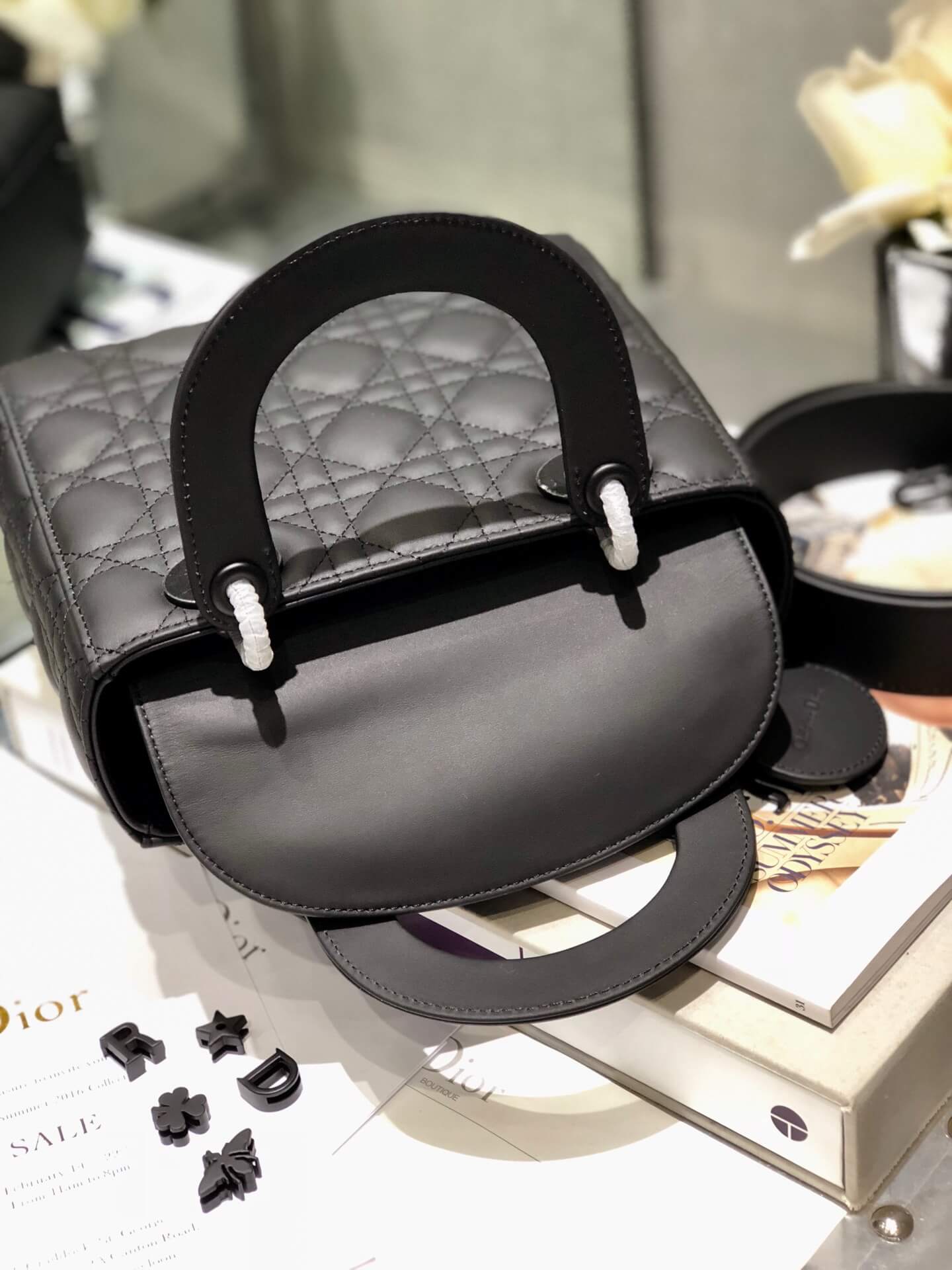 CD Lady Matte Small