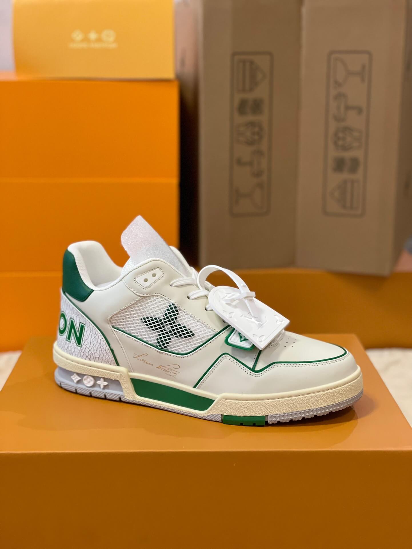 LOUIV Sneakers