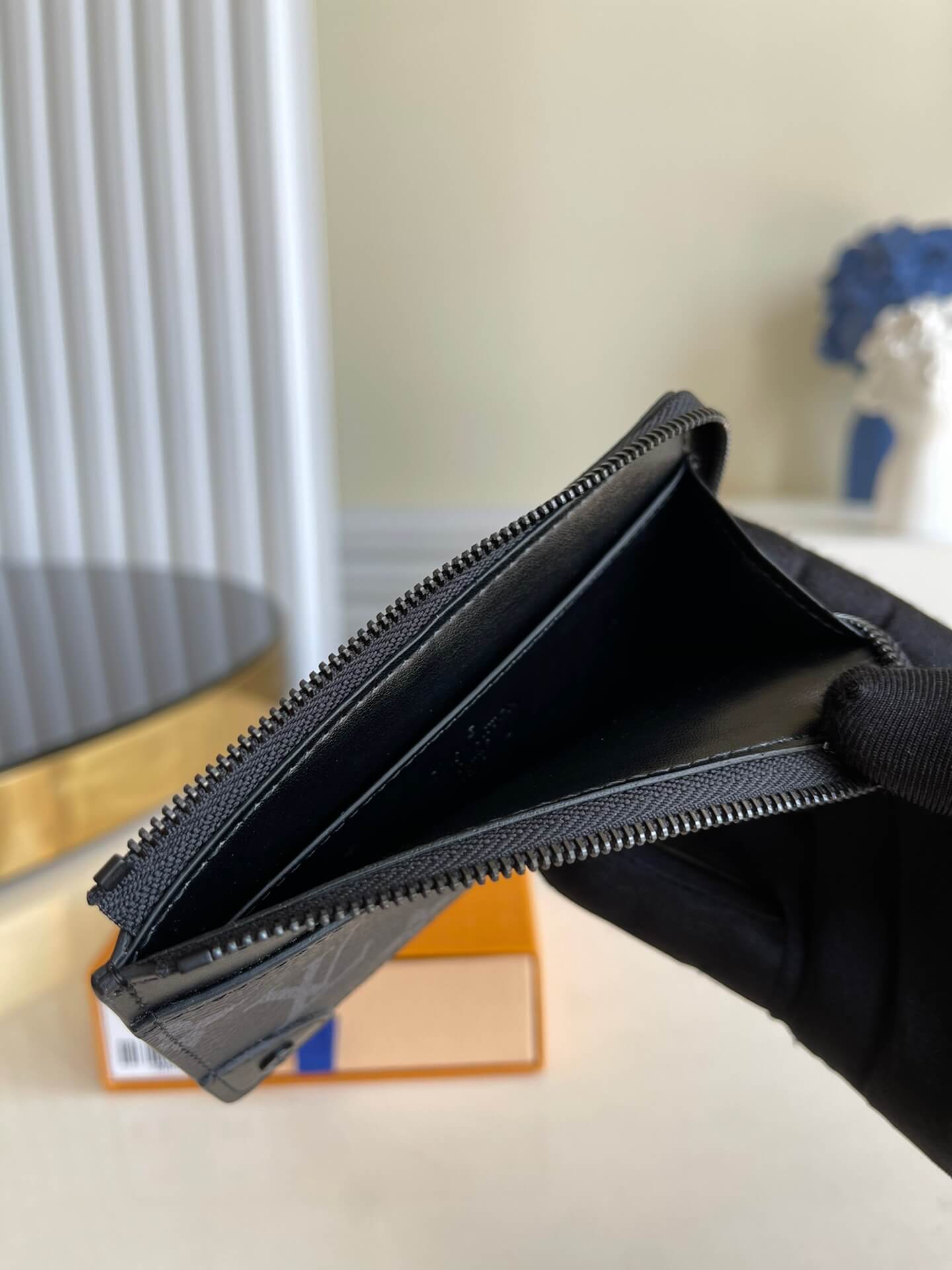 LOUIV Wallet