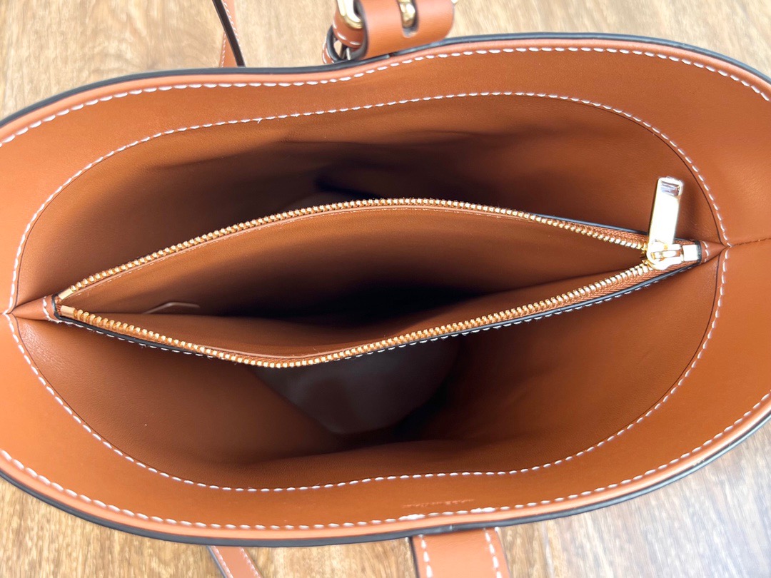 CEL Bucket Triomphe