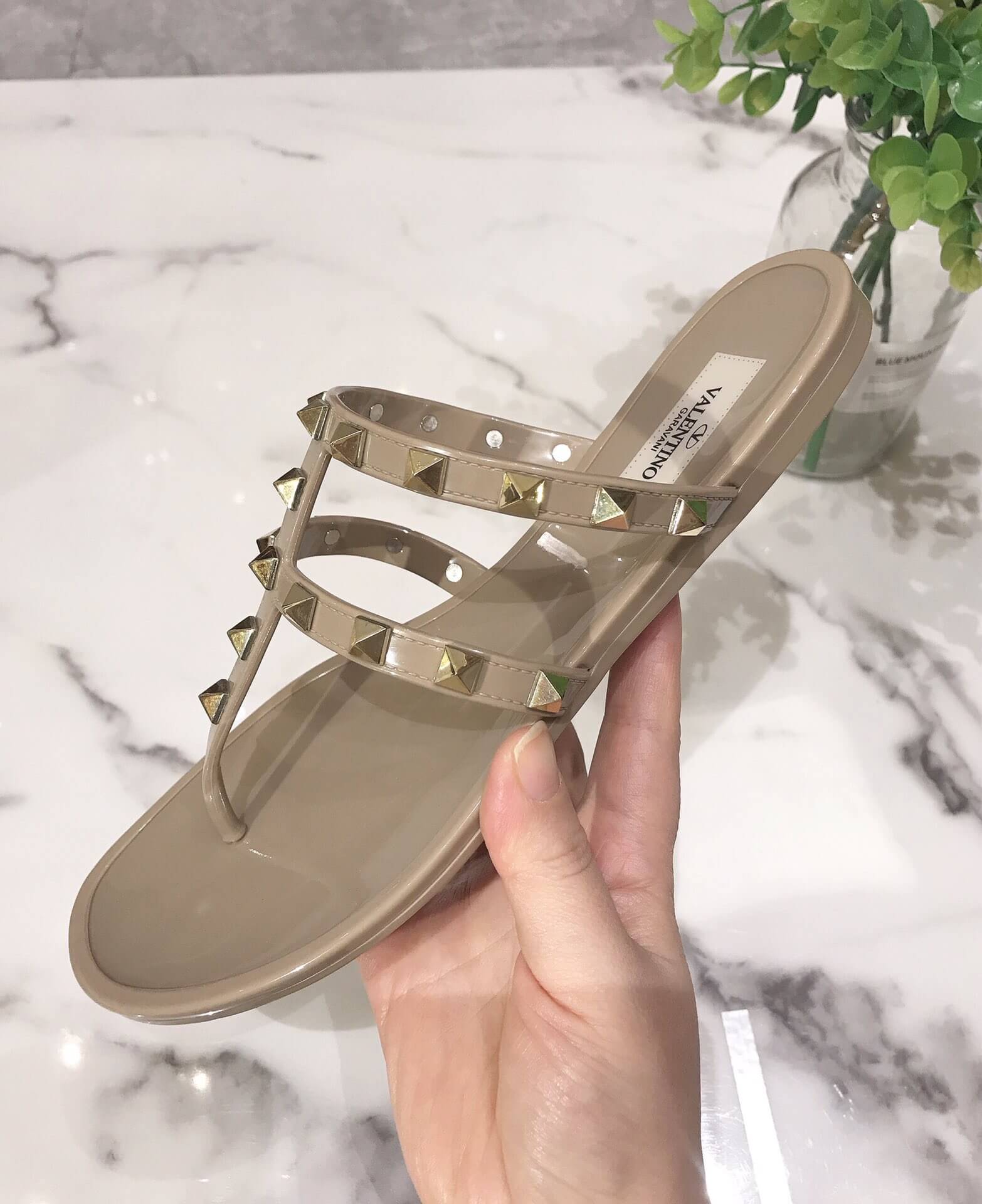 VALEN Slippers