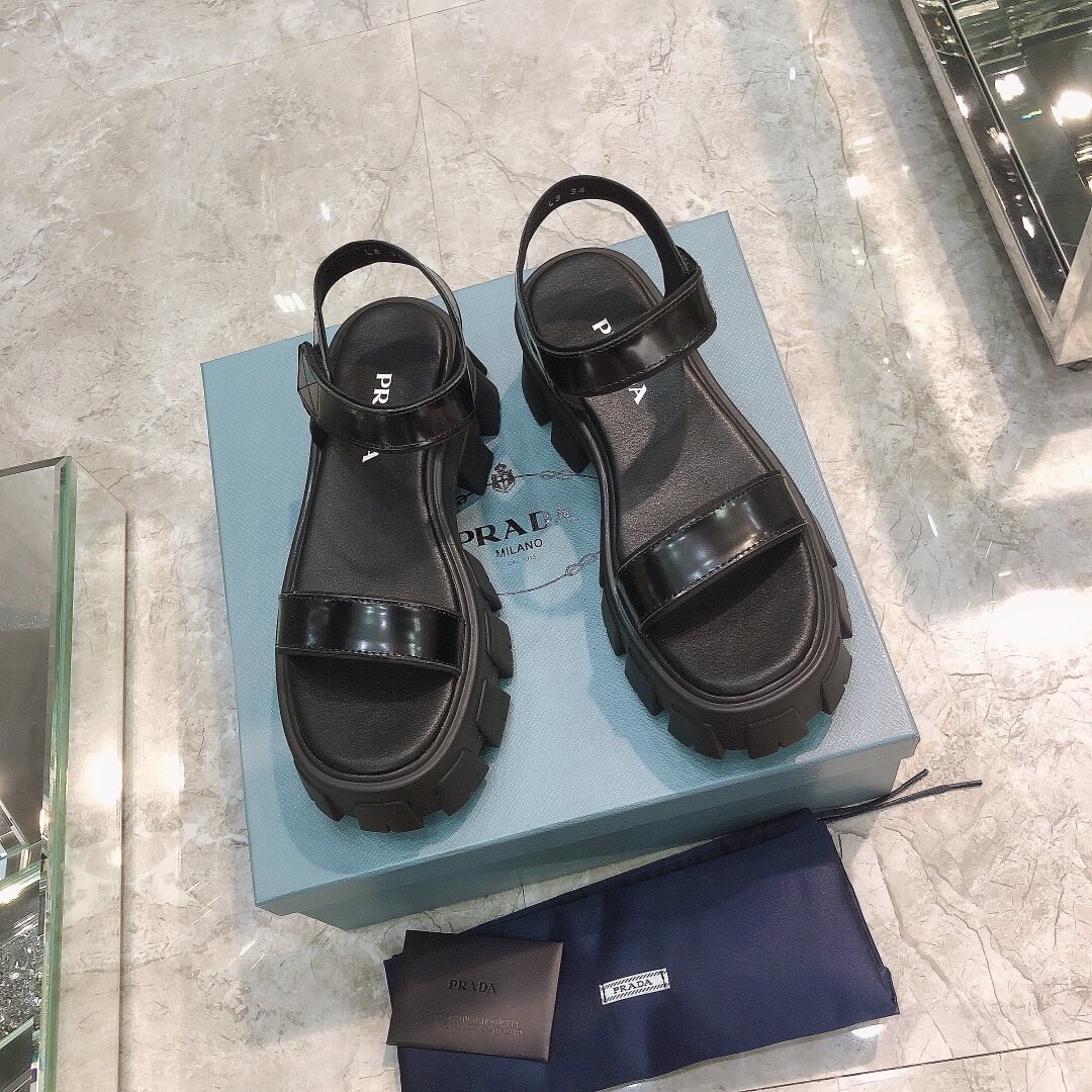 PR Chunky Sandals