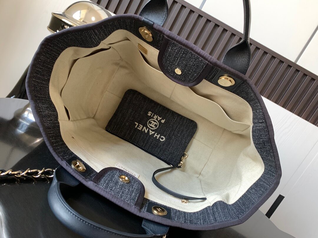 CC Medium Tote