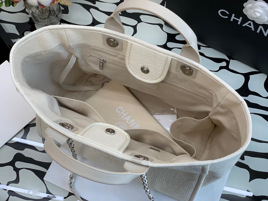 CC Medium Tote