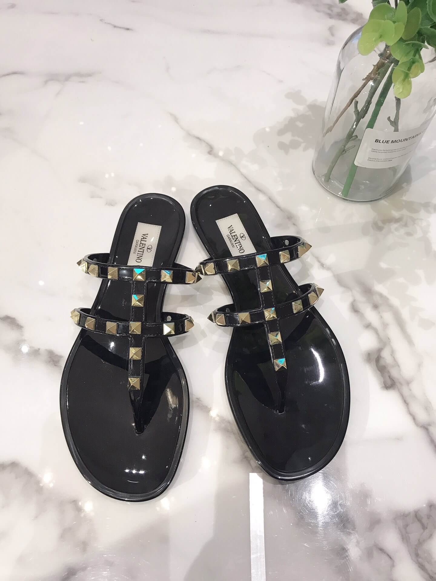 VALEN Slippers