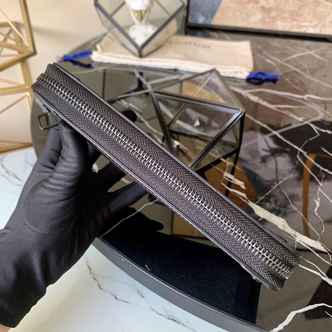 LOUIV Zippy Wallet