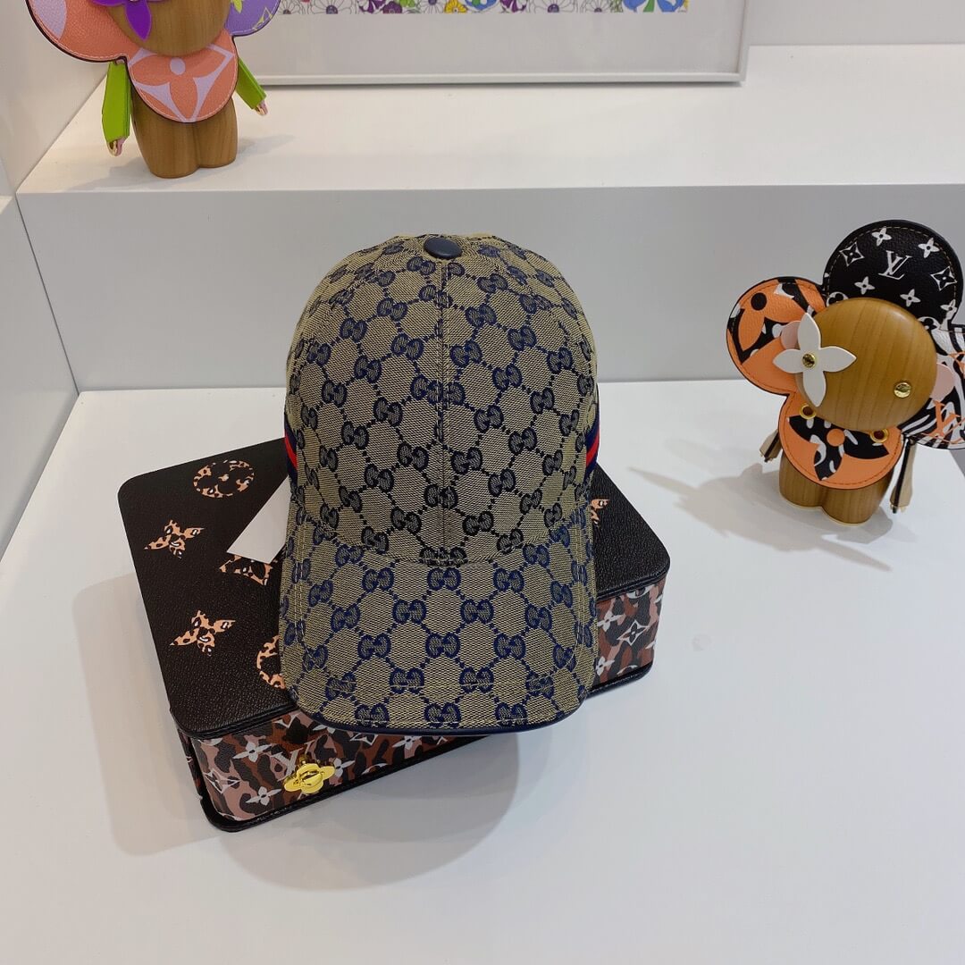 Caps