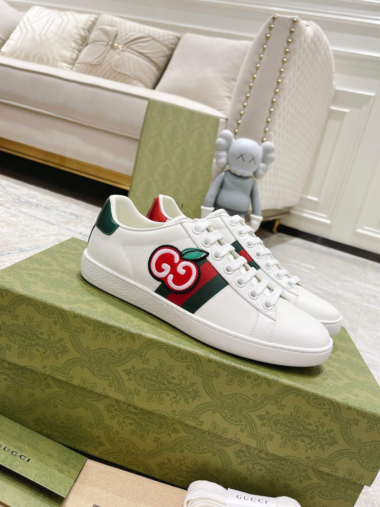 GG Sneakers