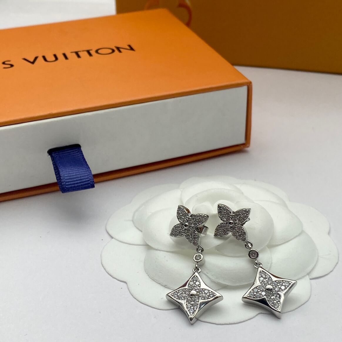 LOUIV Earrings