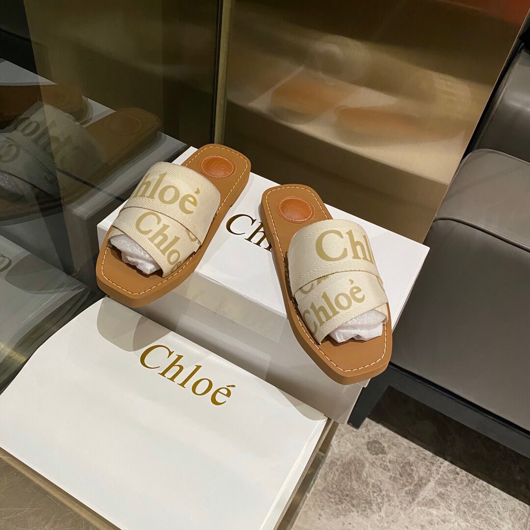 Chloe Slides