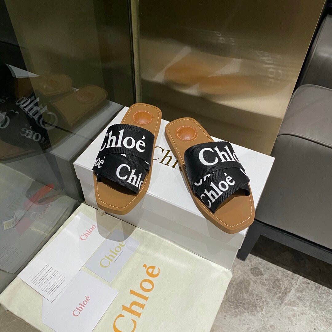 Chloe Slides