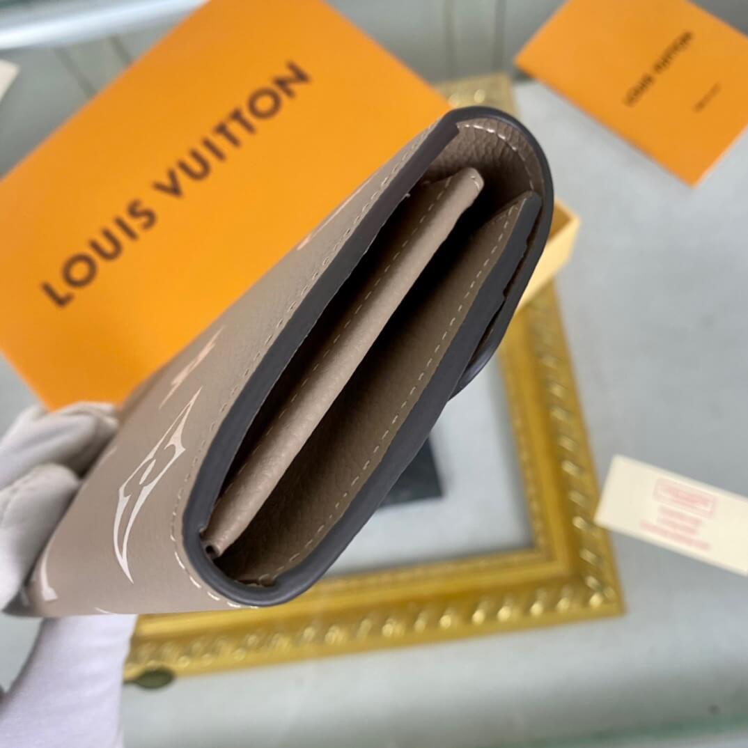 LOUIV Wallets M81049