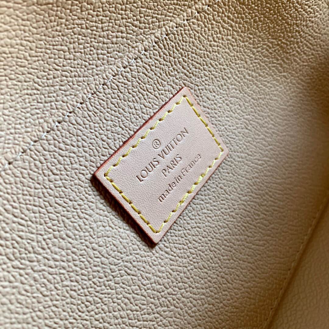 LOUIV Pouch