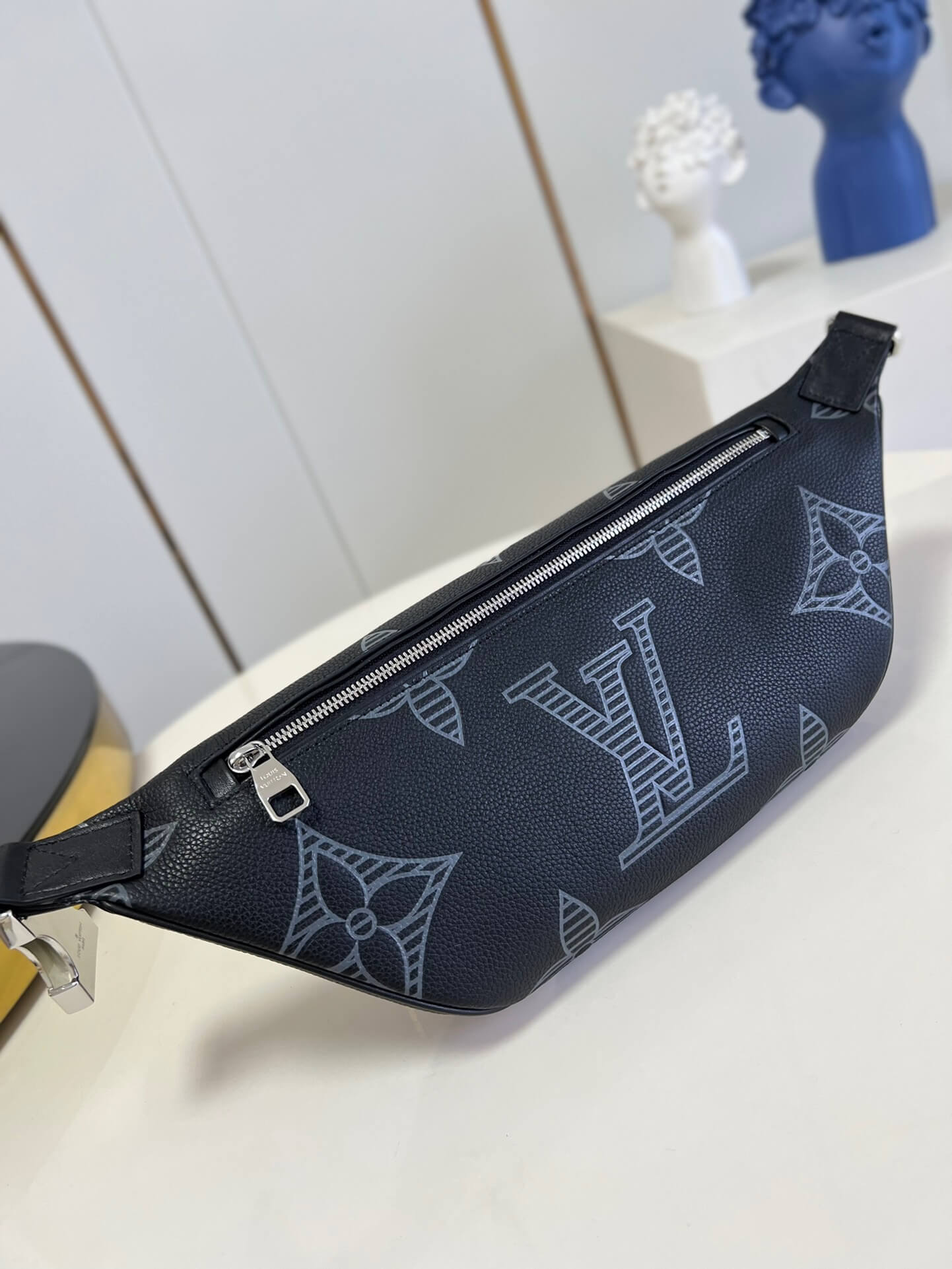 LOUIV Belt Bag