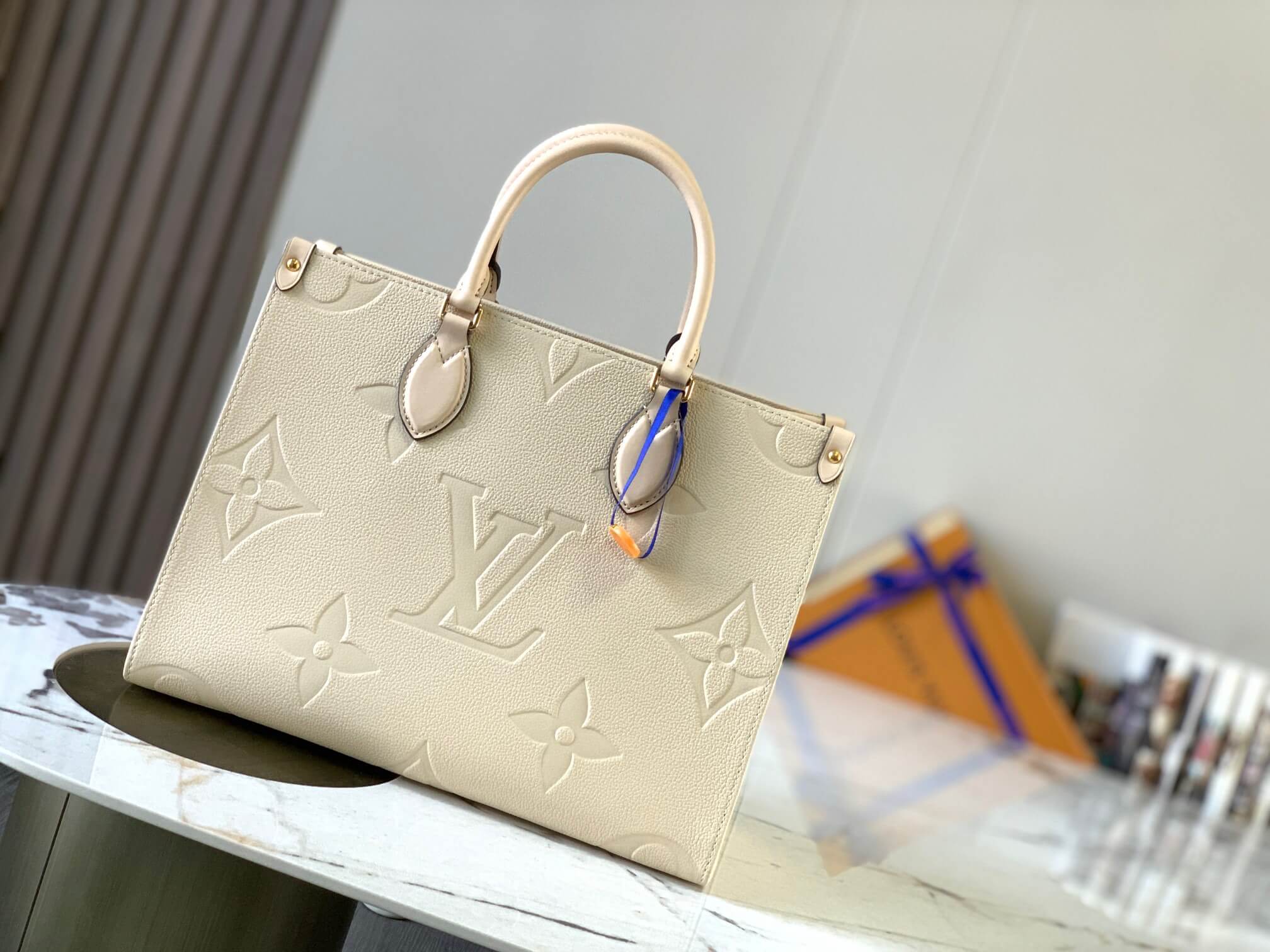 LOUIV Onthego 36
