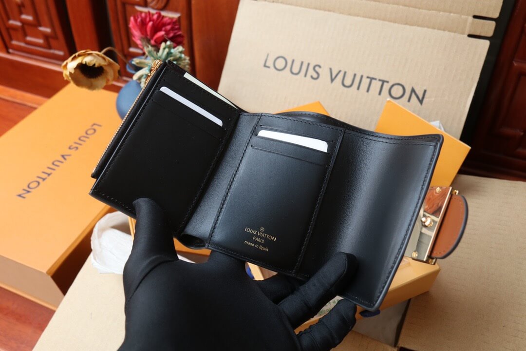 LOUIV Dauphine Wallet