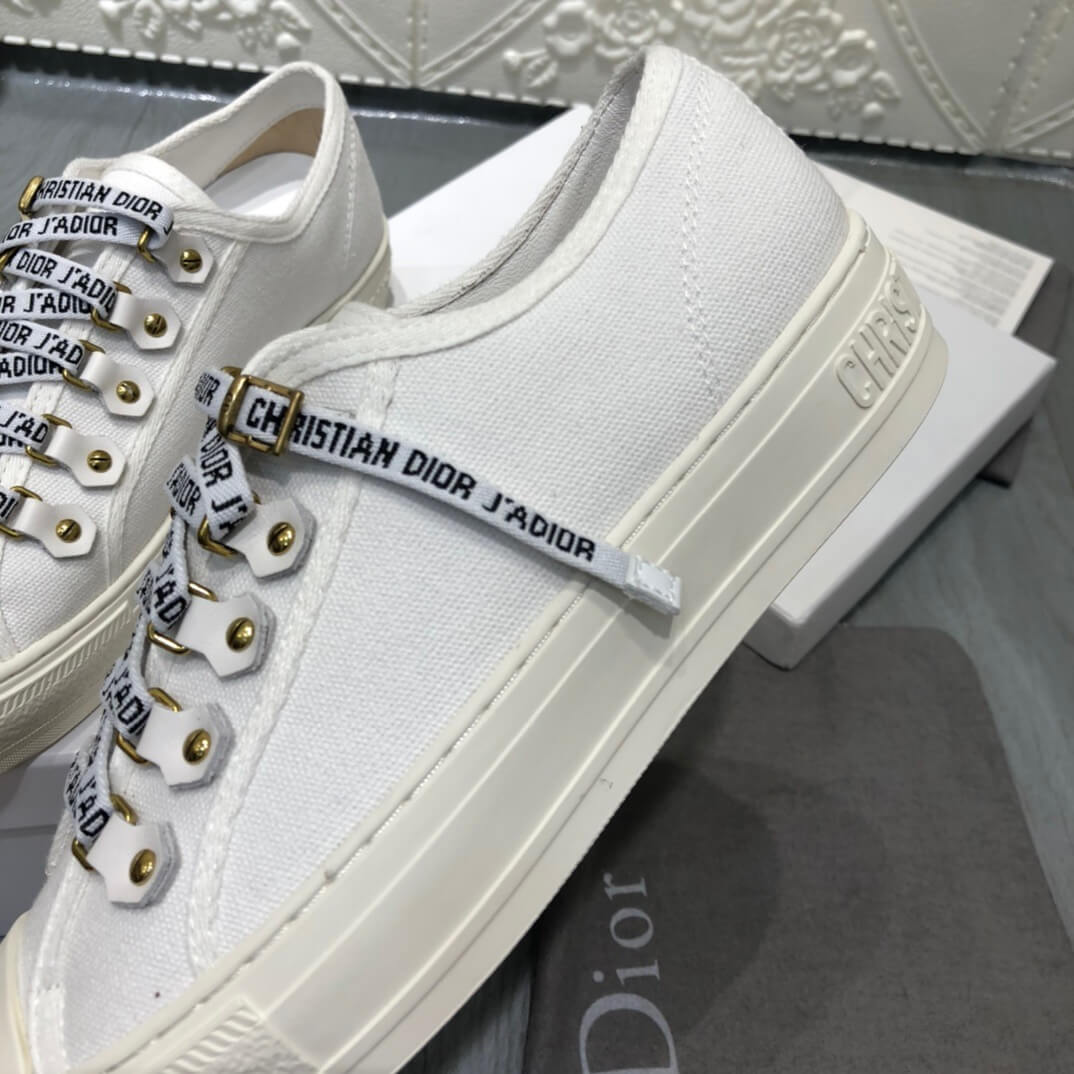 CD Sneakers