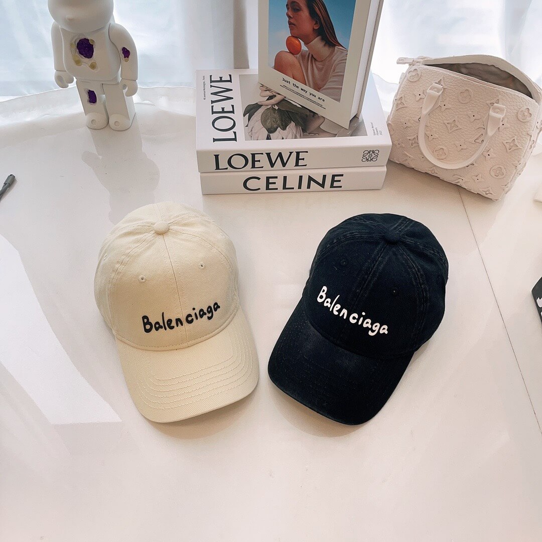 Caps