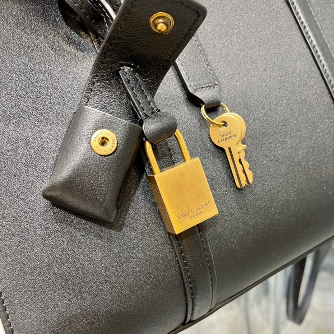 YSL Lock 655008