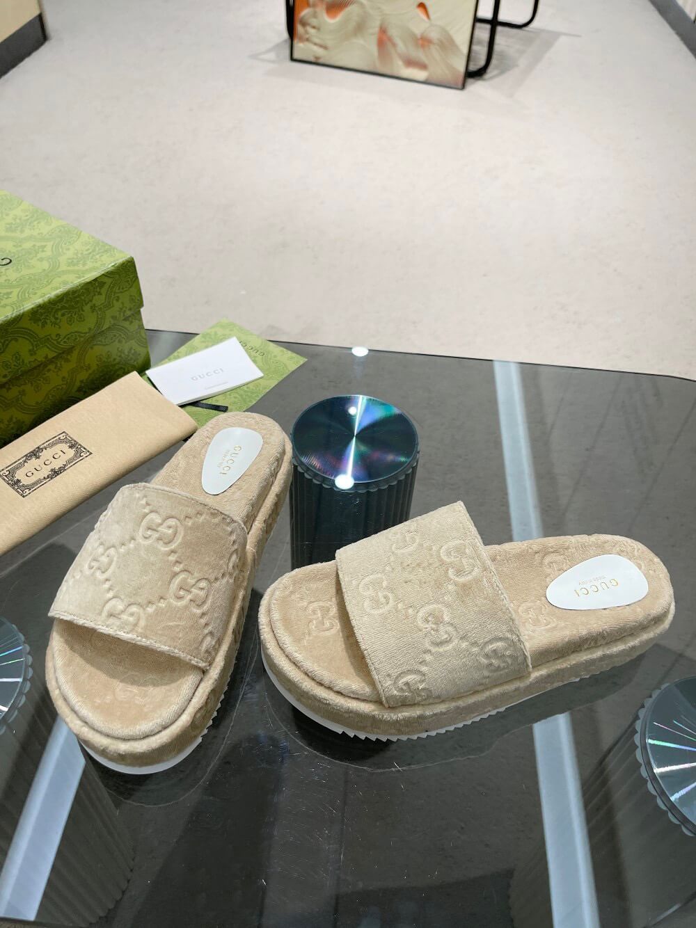 GG Chunky Slides