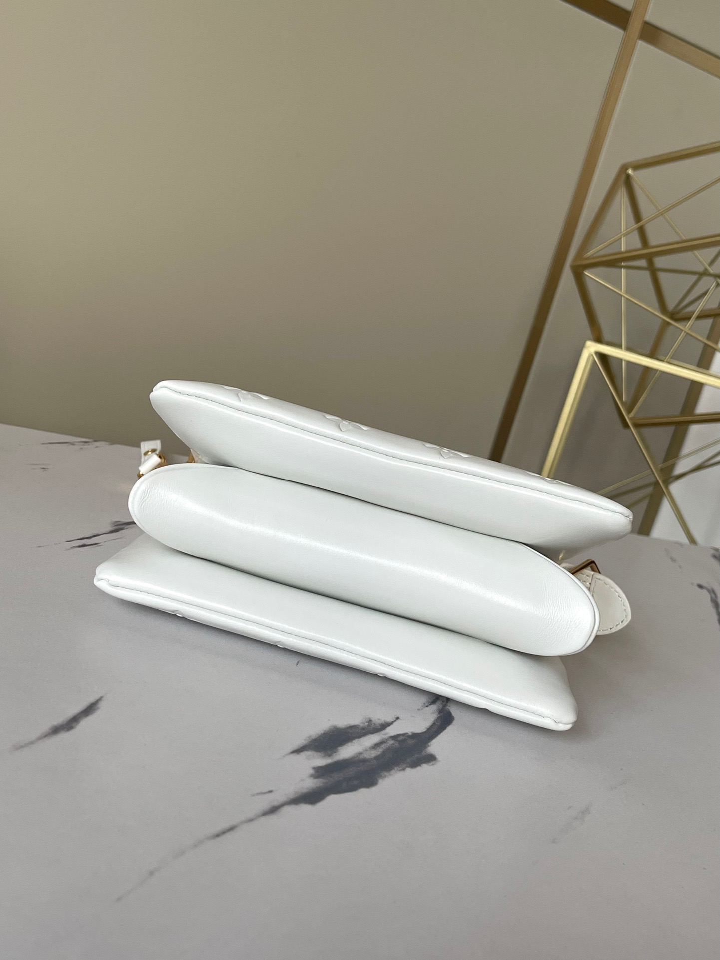 LOUIV M20770 Coussin BB