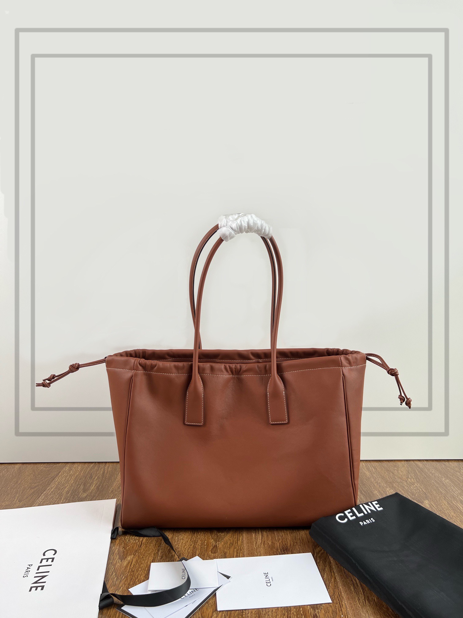 CEL Cabas Triomphe Cuir Tote