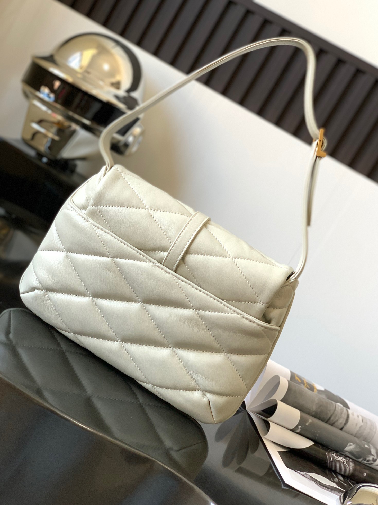 YSL Le57