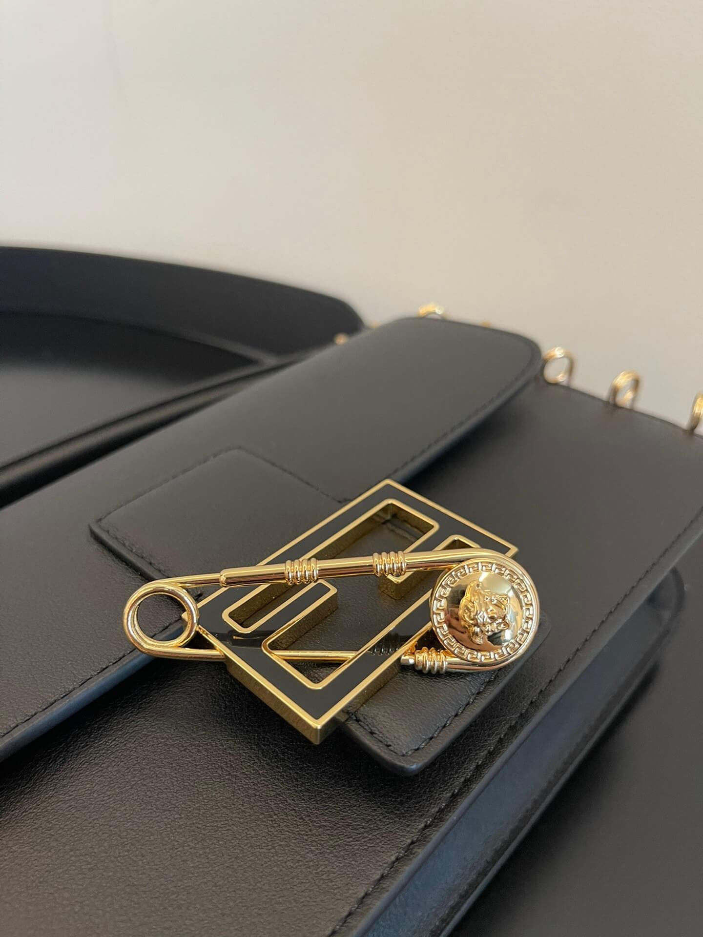 FD x VS Baguette Fendace