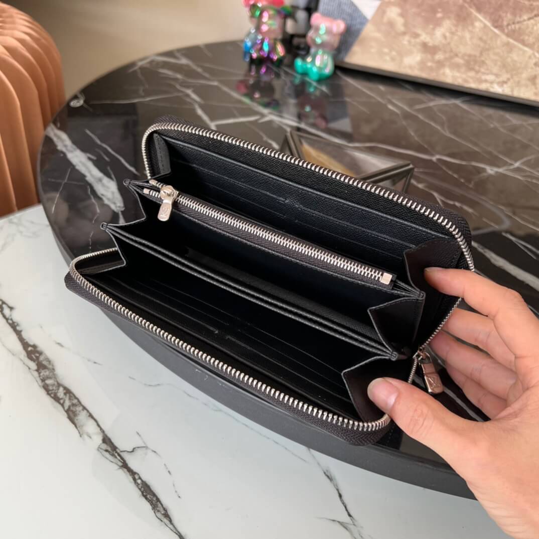 LOUIV Zippy Wallet