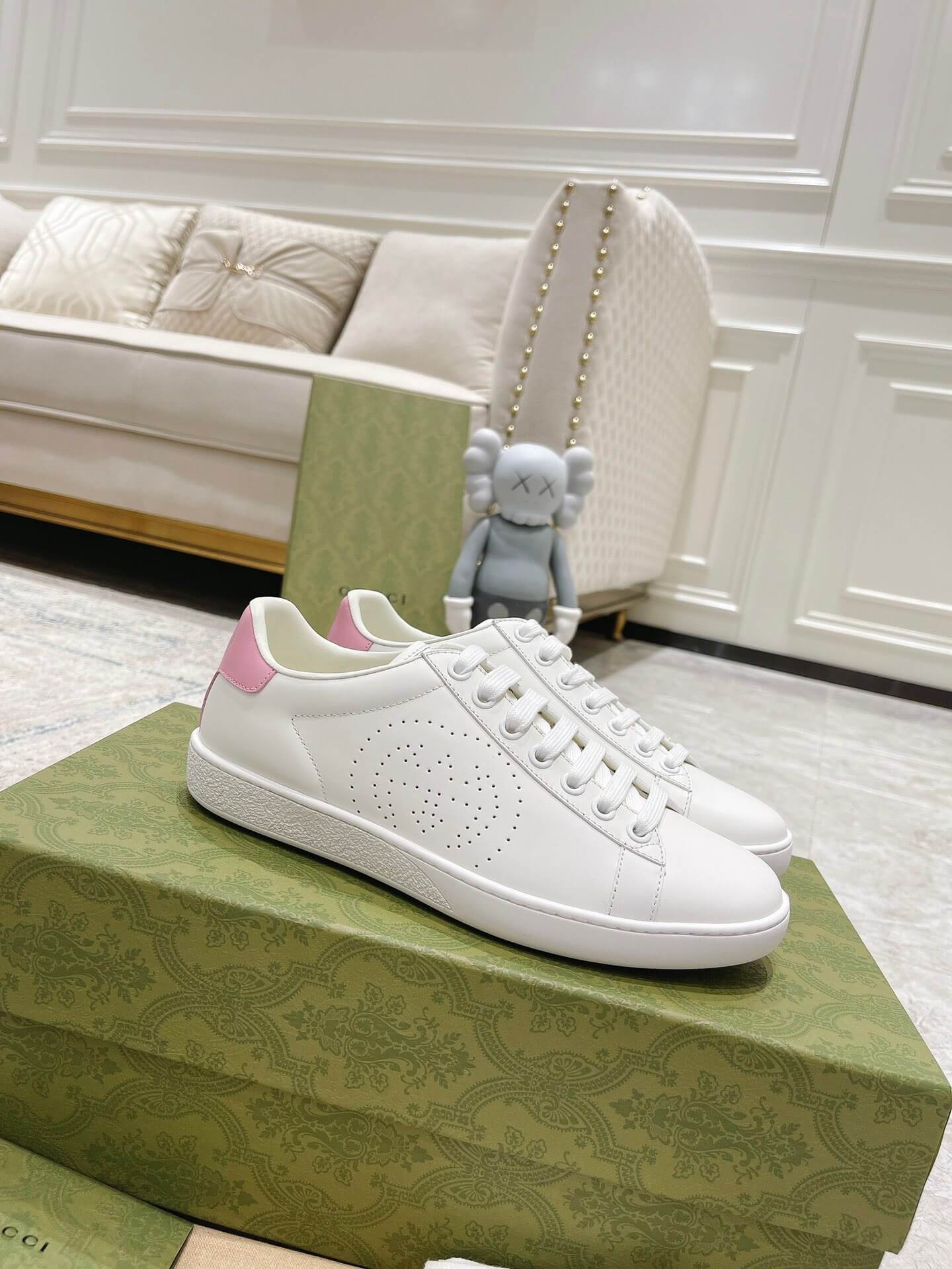 GG Sneakers