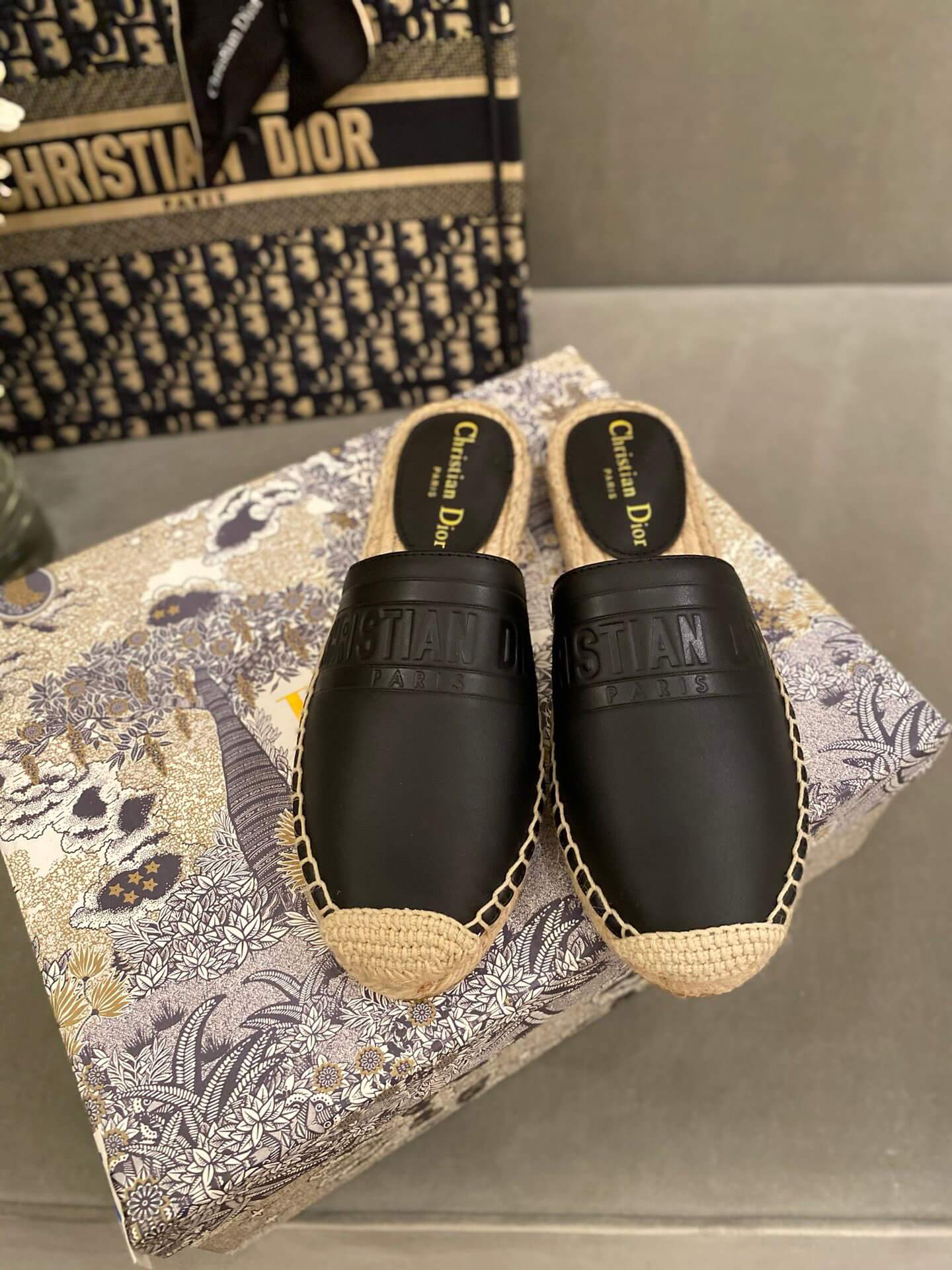 CD Slippers