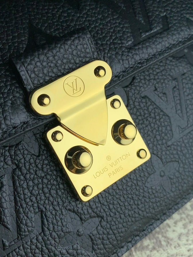 LOUIV Wallet On Chain Metis