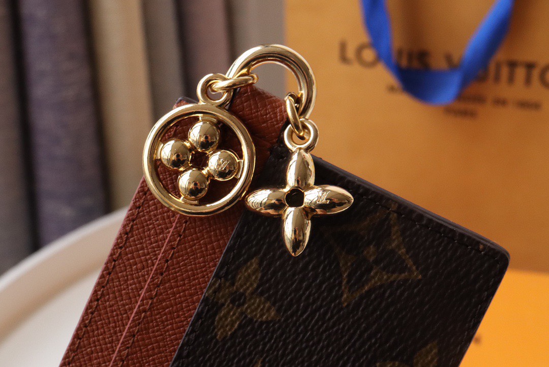 LOUIV Card Holder